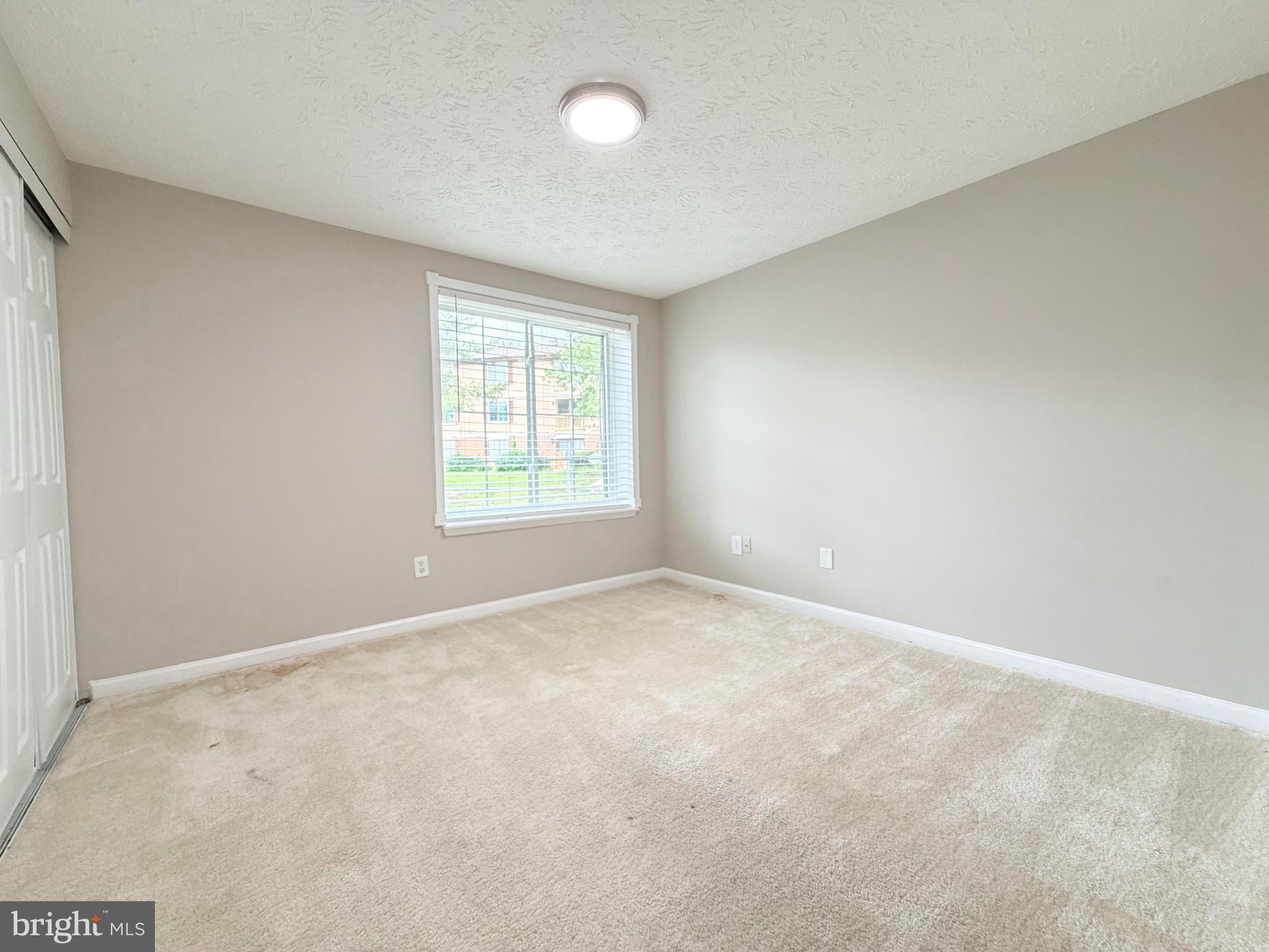 MOUNT VERNON LAKES - Residential