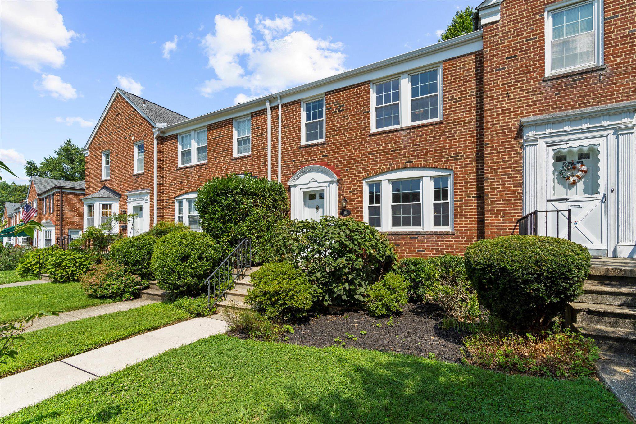 218 BLENHEIM ROAD