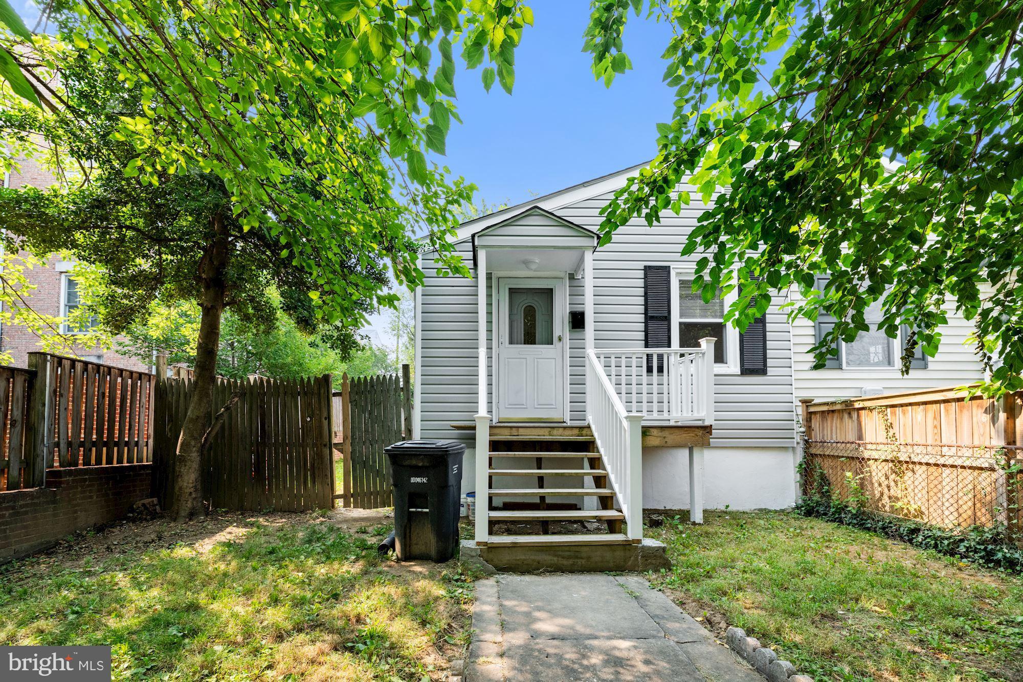 109 E REED AVENUE 1/2