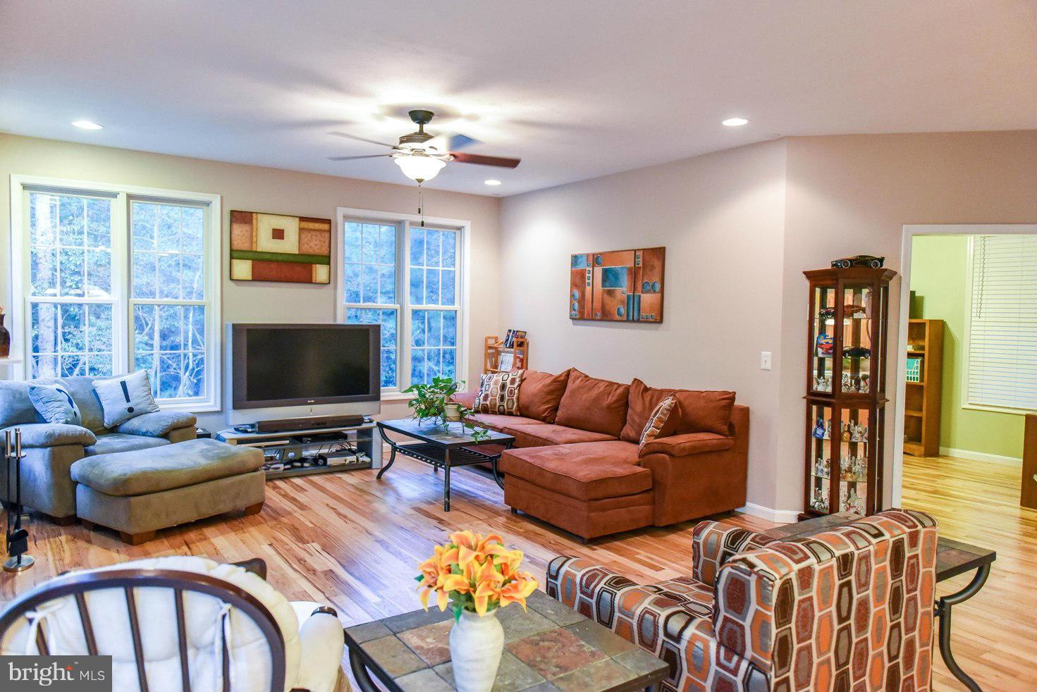 ST JAMES - Residential