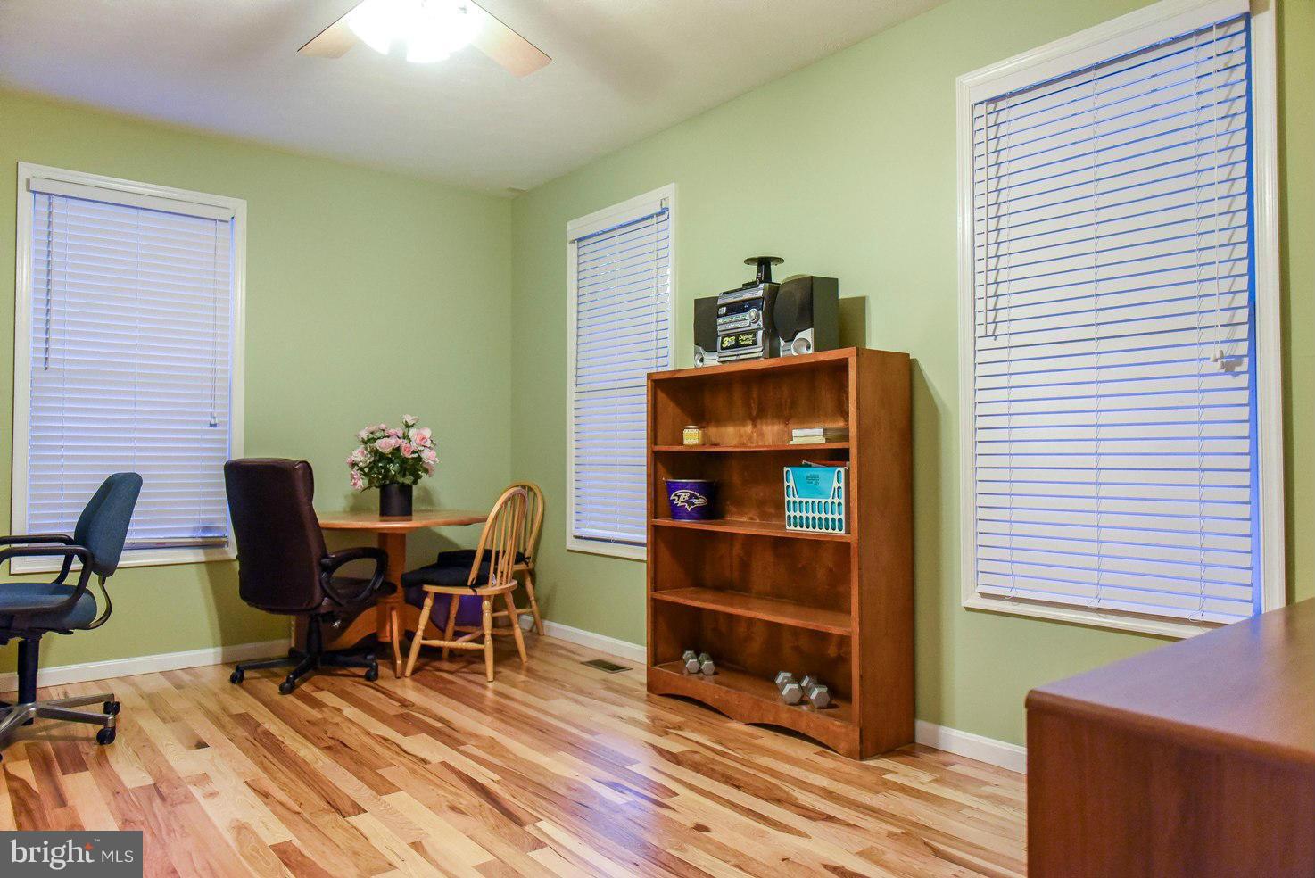 ST JAMES - Residential