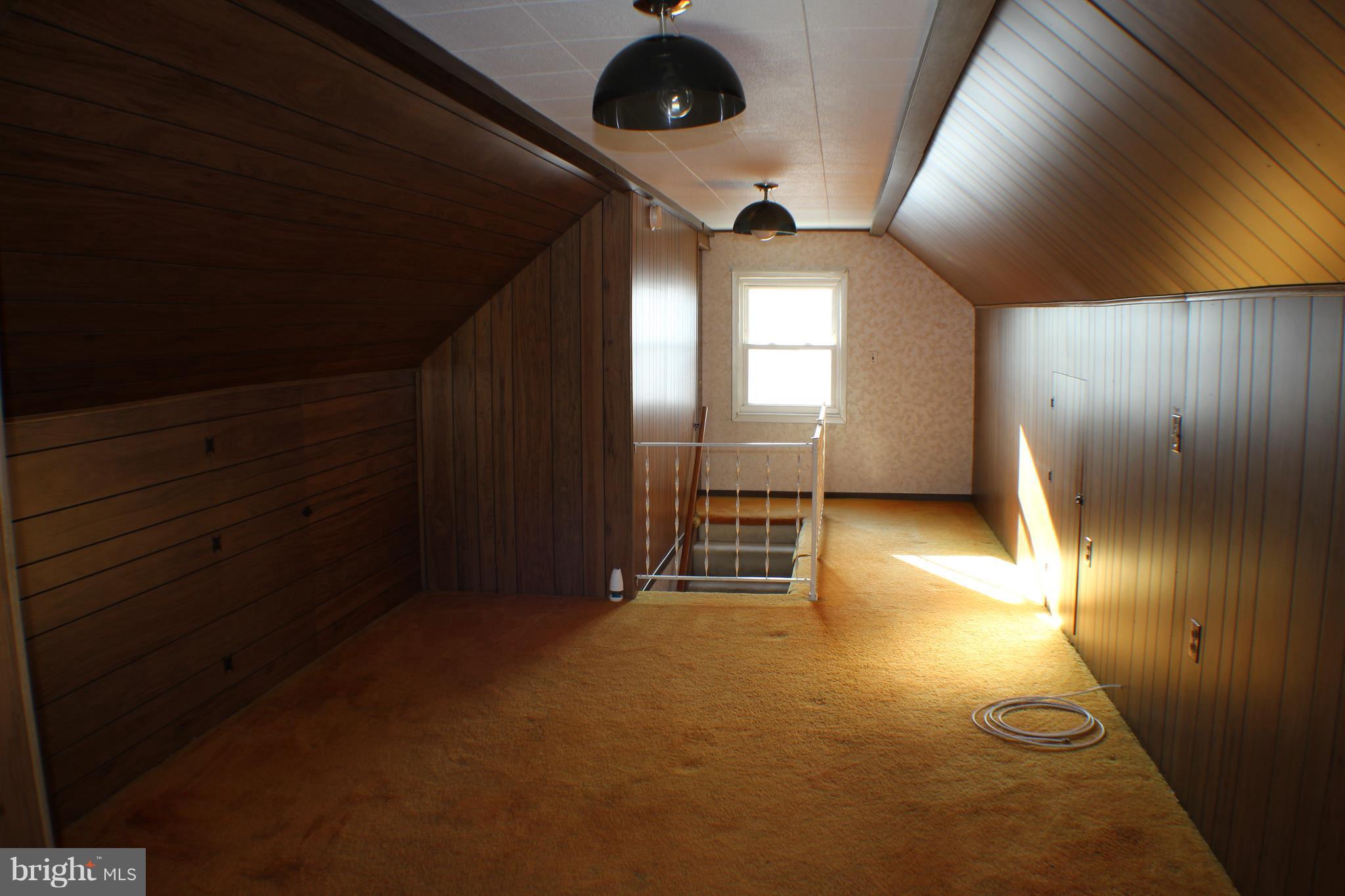 ESSEX - Residential Lease