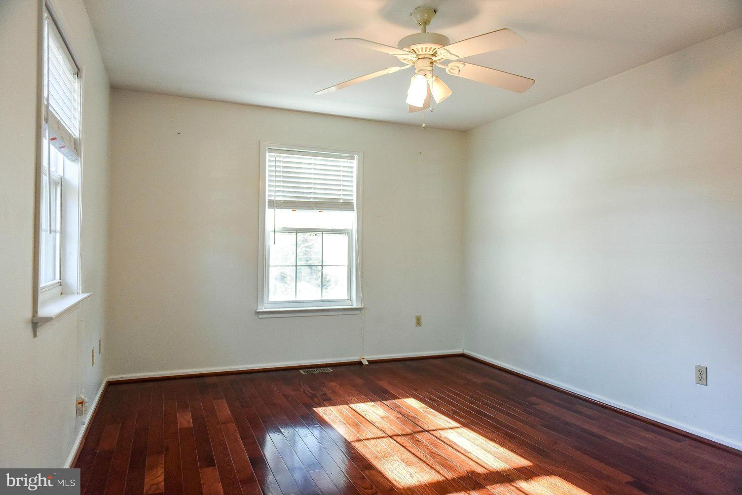 BRETON BAY ESTATES - Residential