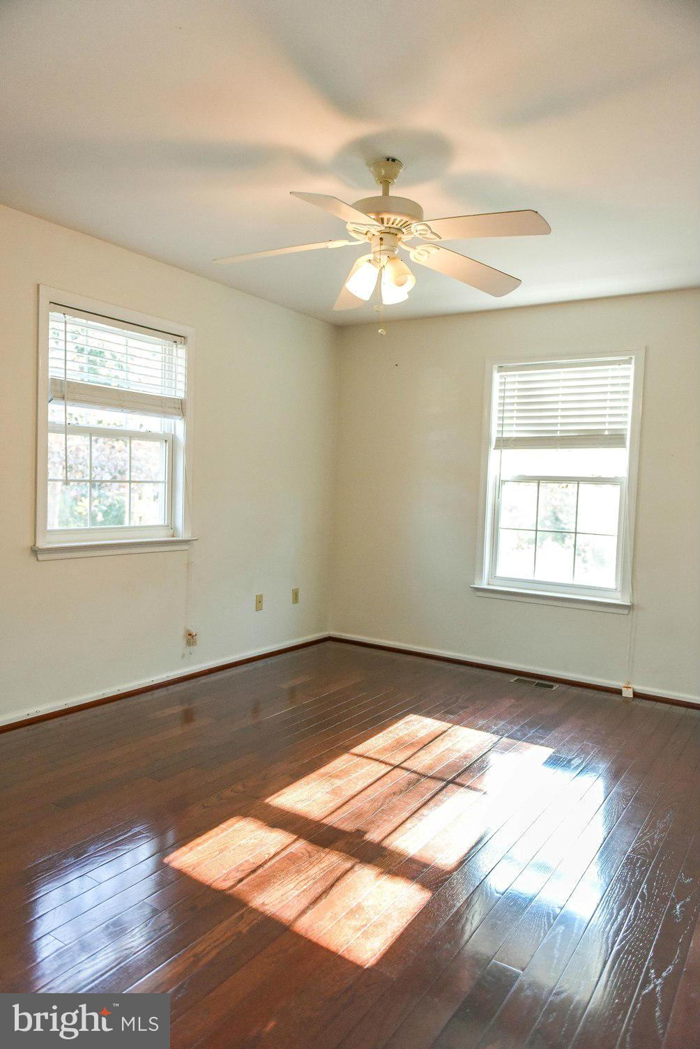 BRETON BAY ESTATES - Residential