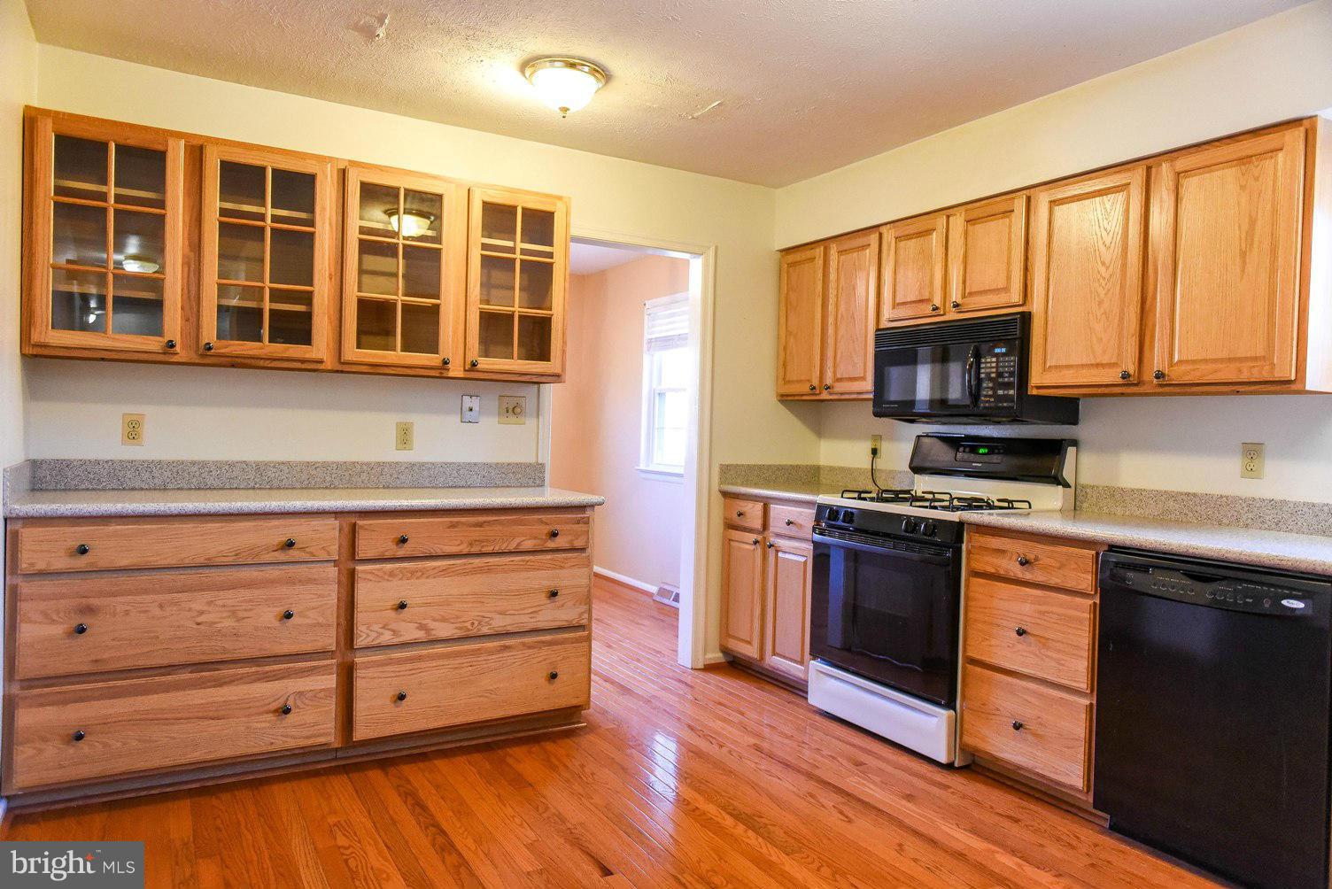 BRETON BAY ESTATES - Residential