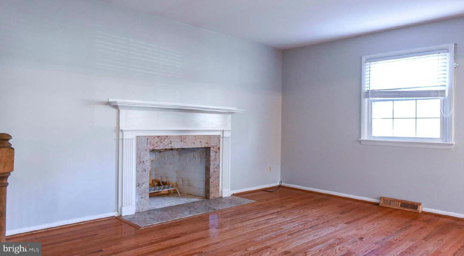 BRETON BAY ESTATES - Residential