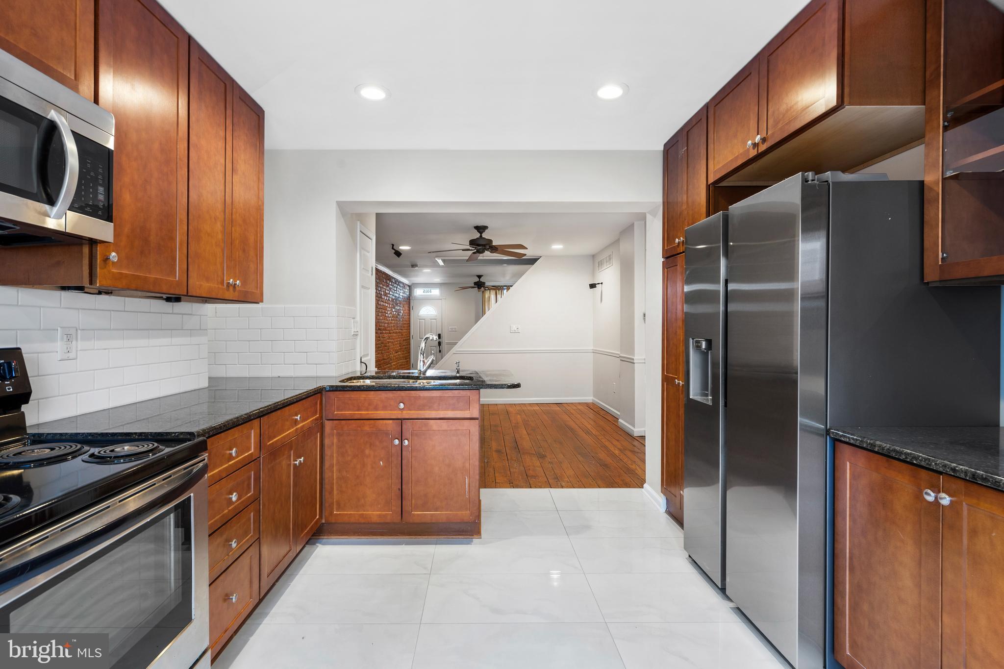 EAST FALLS - Residential