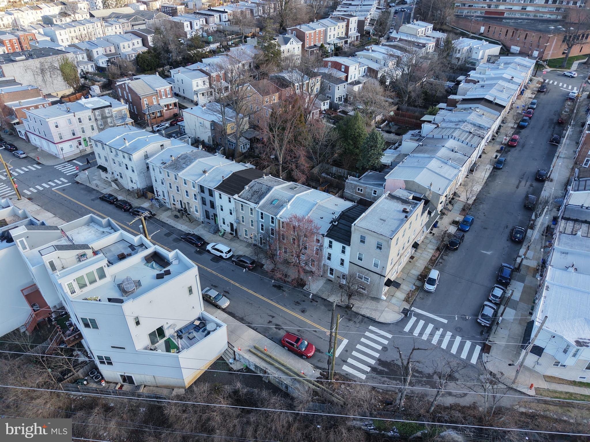 EAST FALLS - Residential