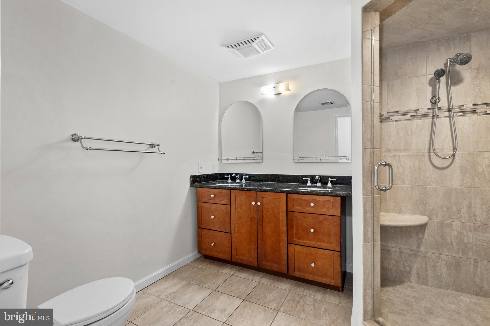 EAST FALLS - Residential