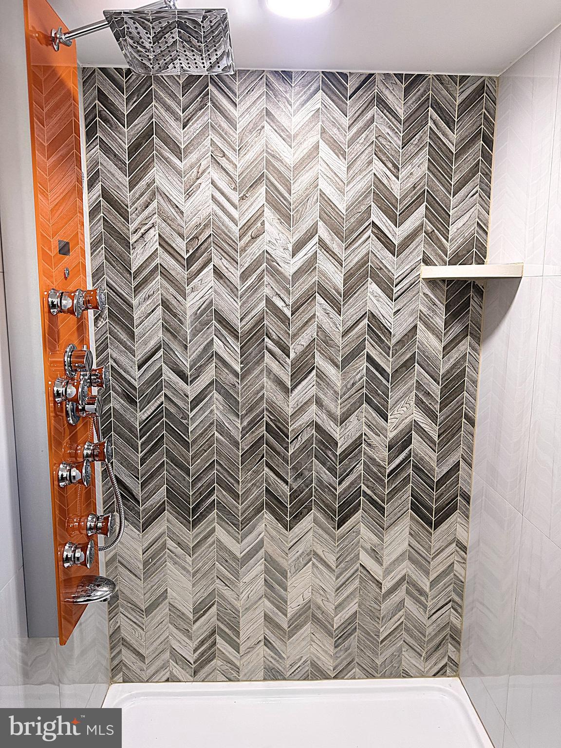 ROXBOROUGH - Residential