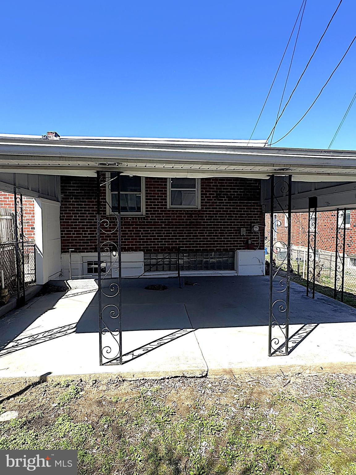 ROXBOROUGH - Residential