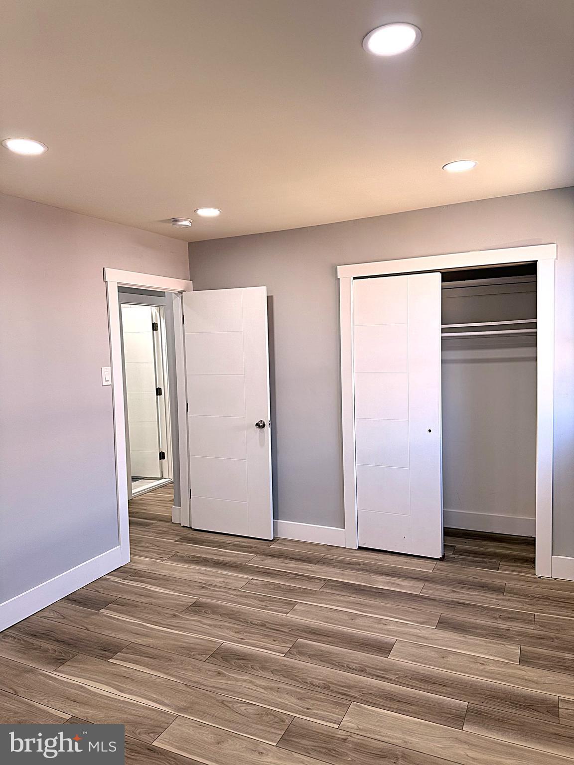 ROXBOROUGH - Residential