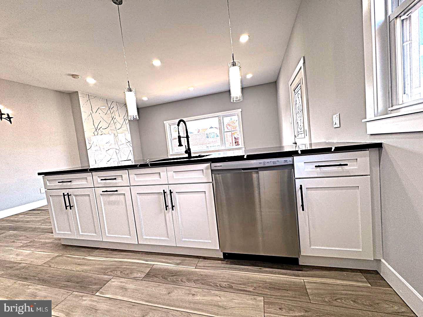 ROXBOROUGH - Residential