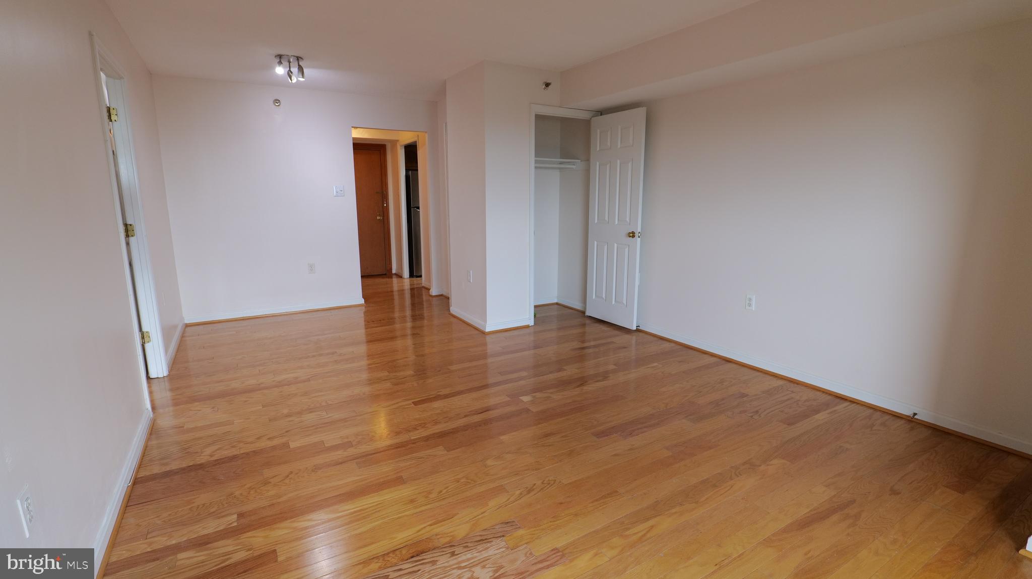 WOODBURY HEIGHTS - Residential Lease