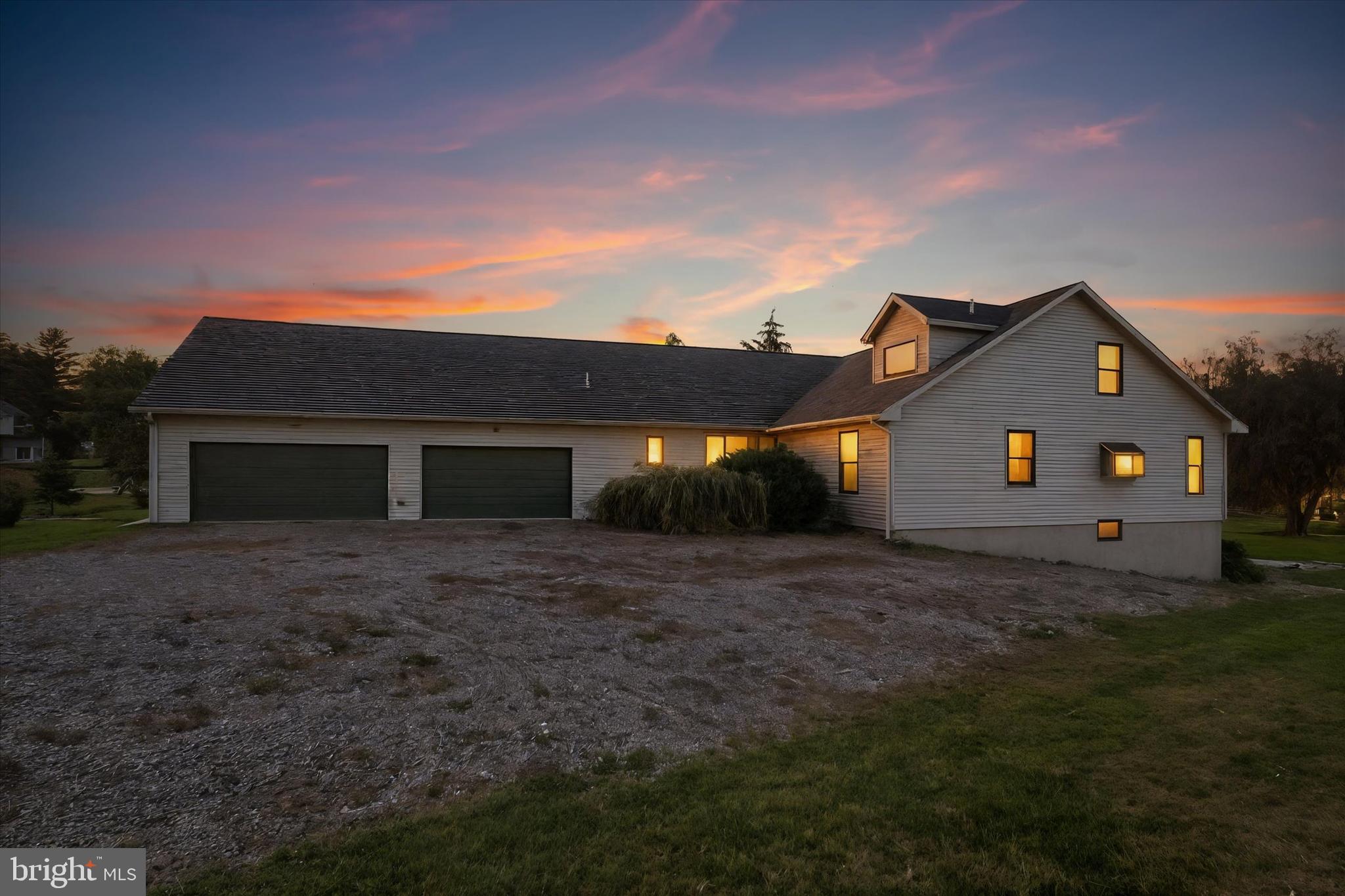 400 LAKE MEADE DRIVE