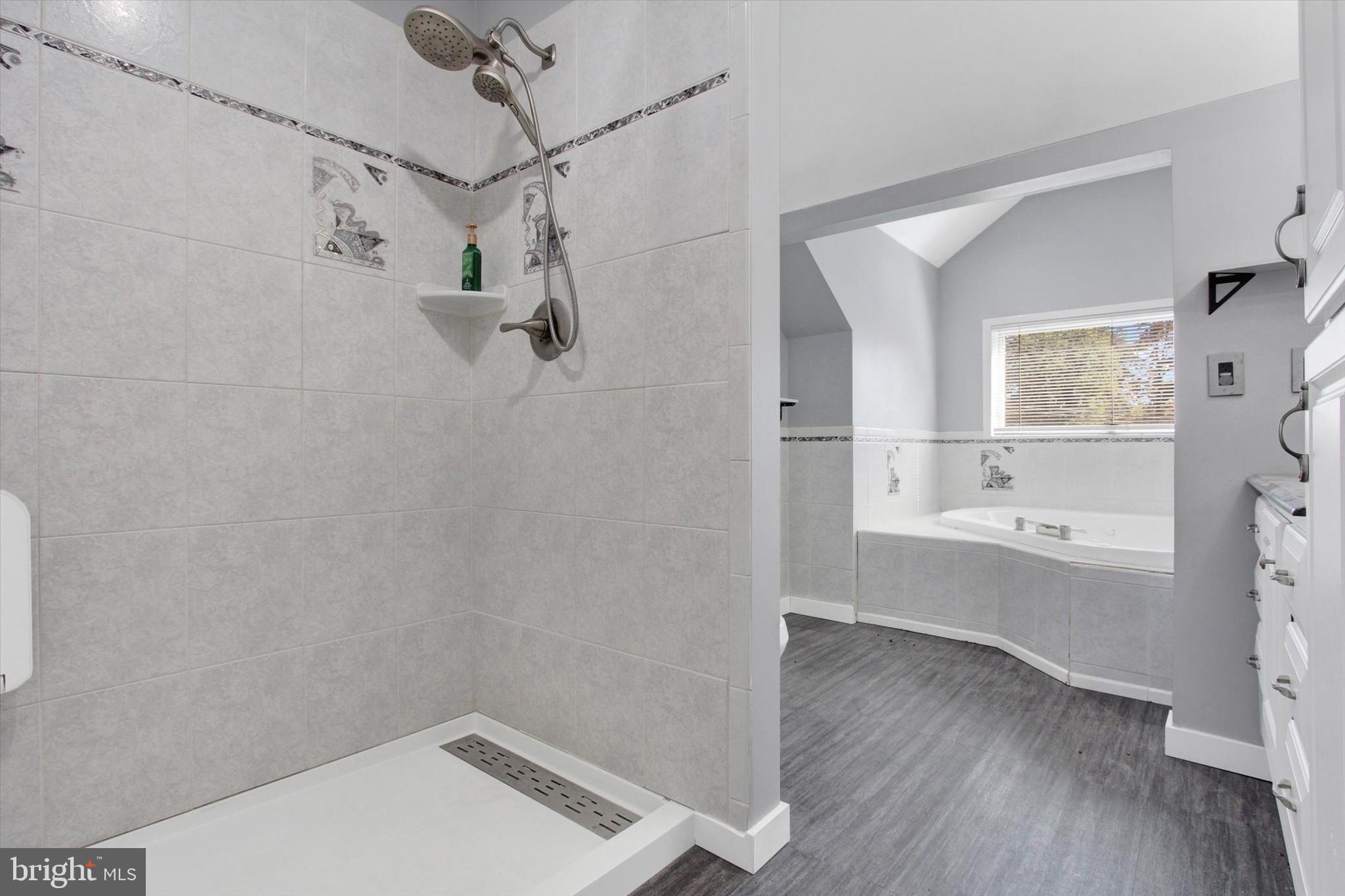 LAKE MEADE - Residential