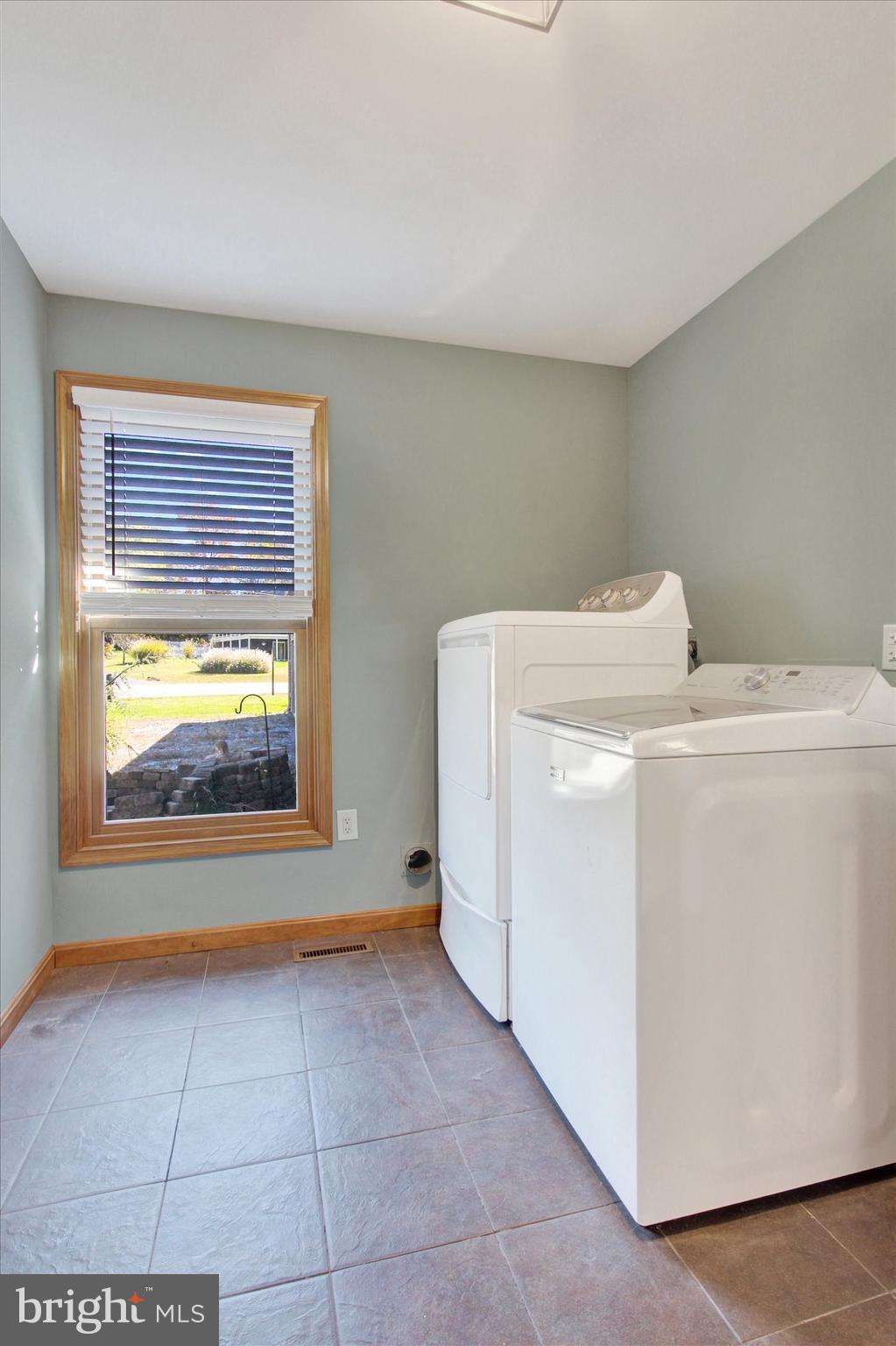 LAKE MEADE - Residential