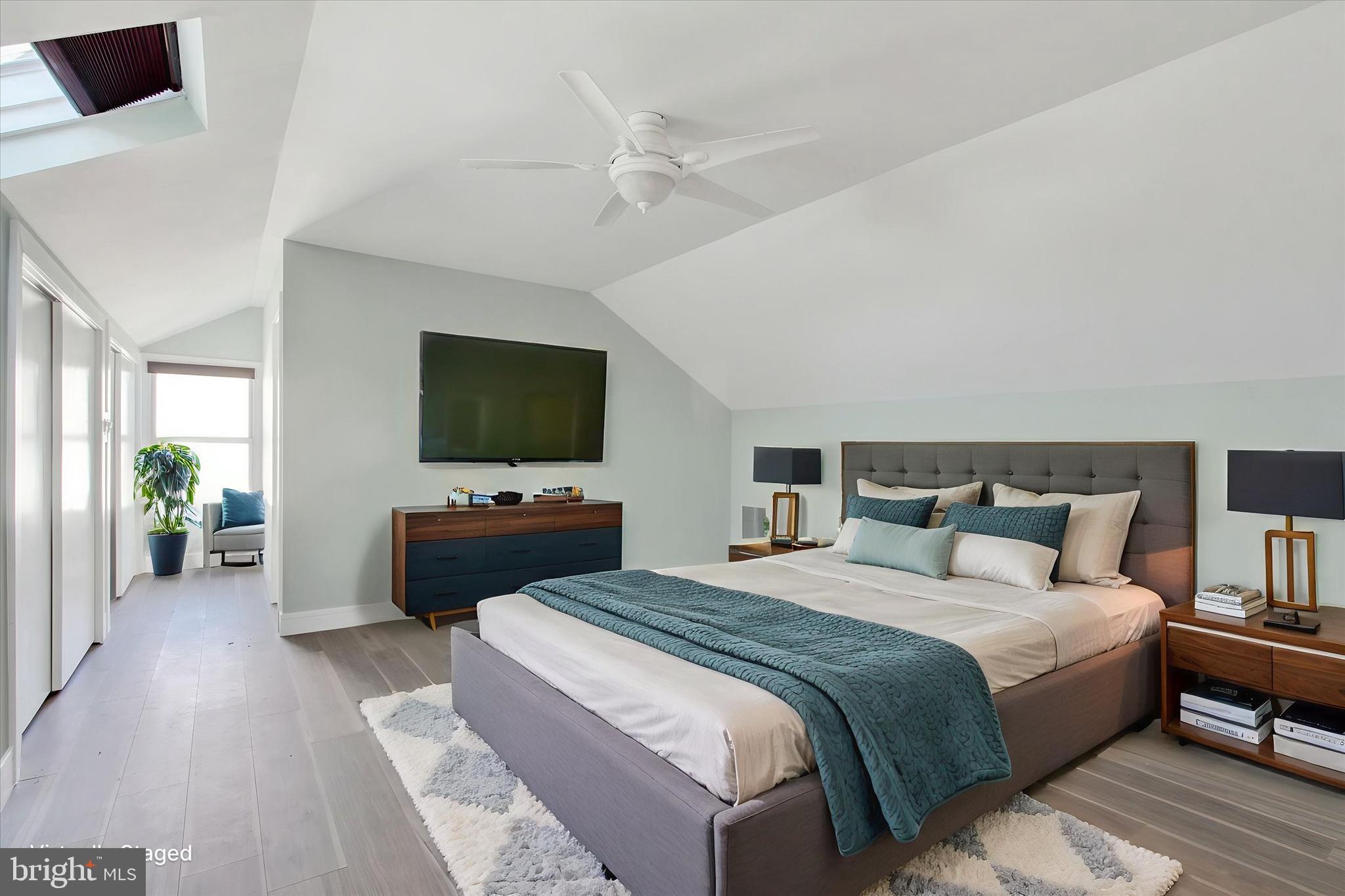 LAKE MEADE - Residential