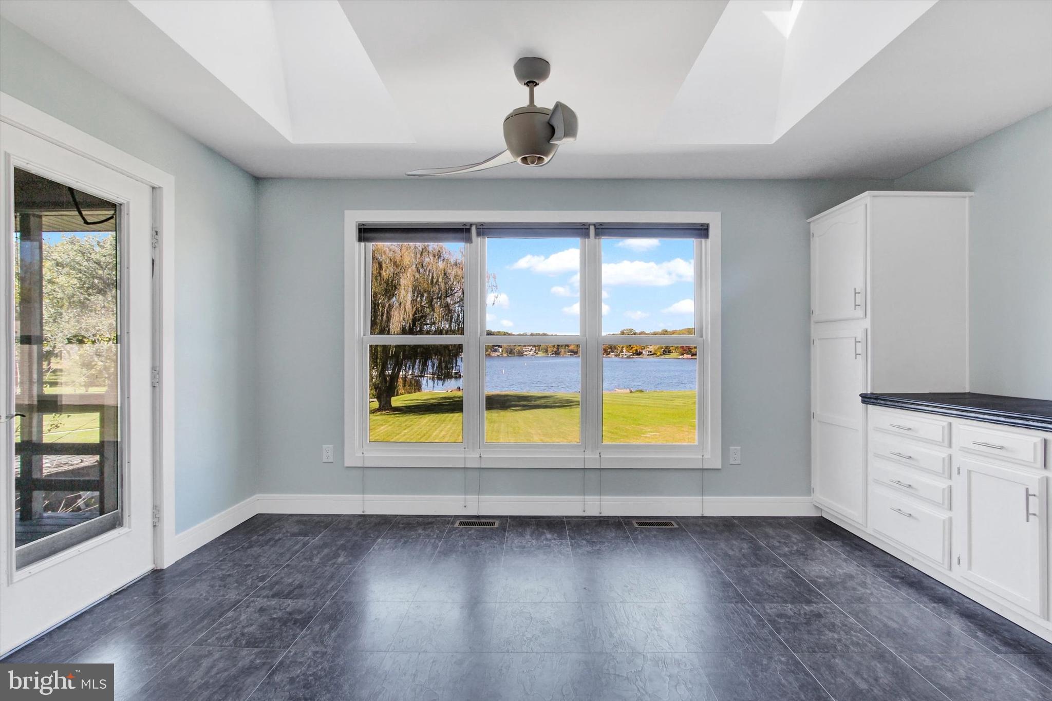 LAKE MEADE - Residential