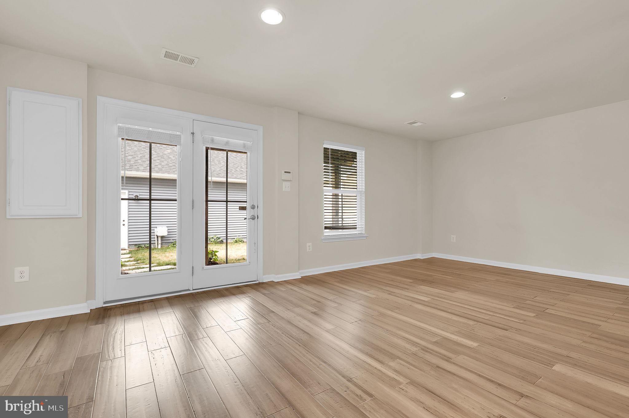 BRUNSWICK CROSSING - Residential