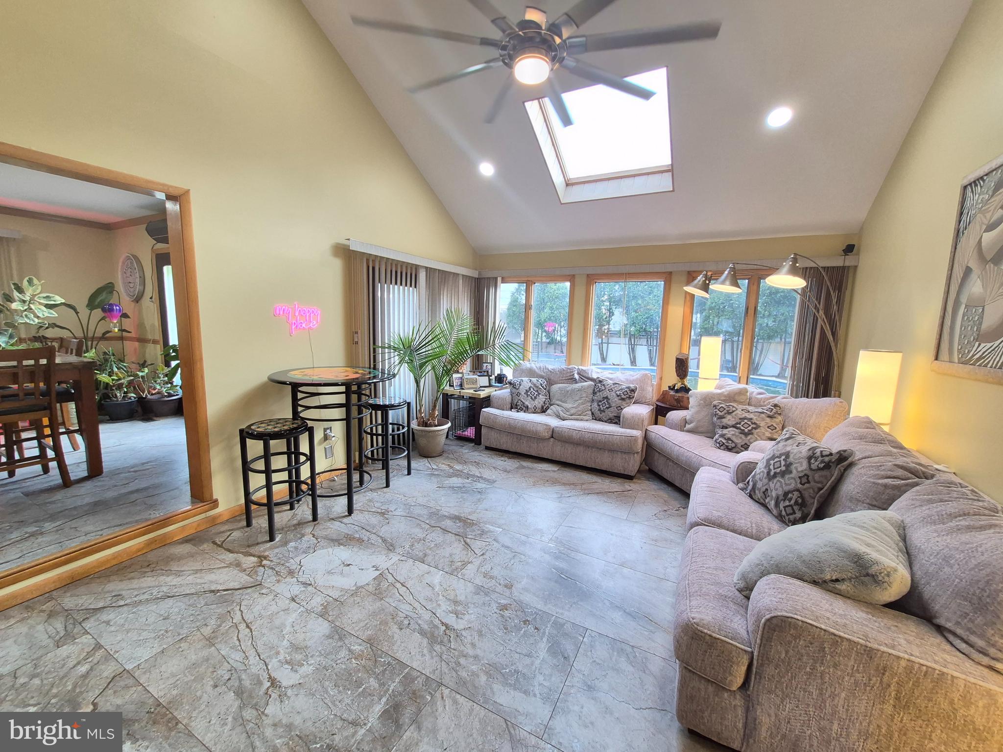 BUSTLETON - Residential