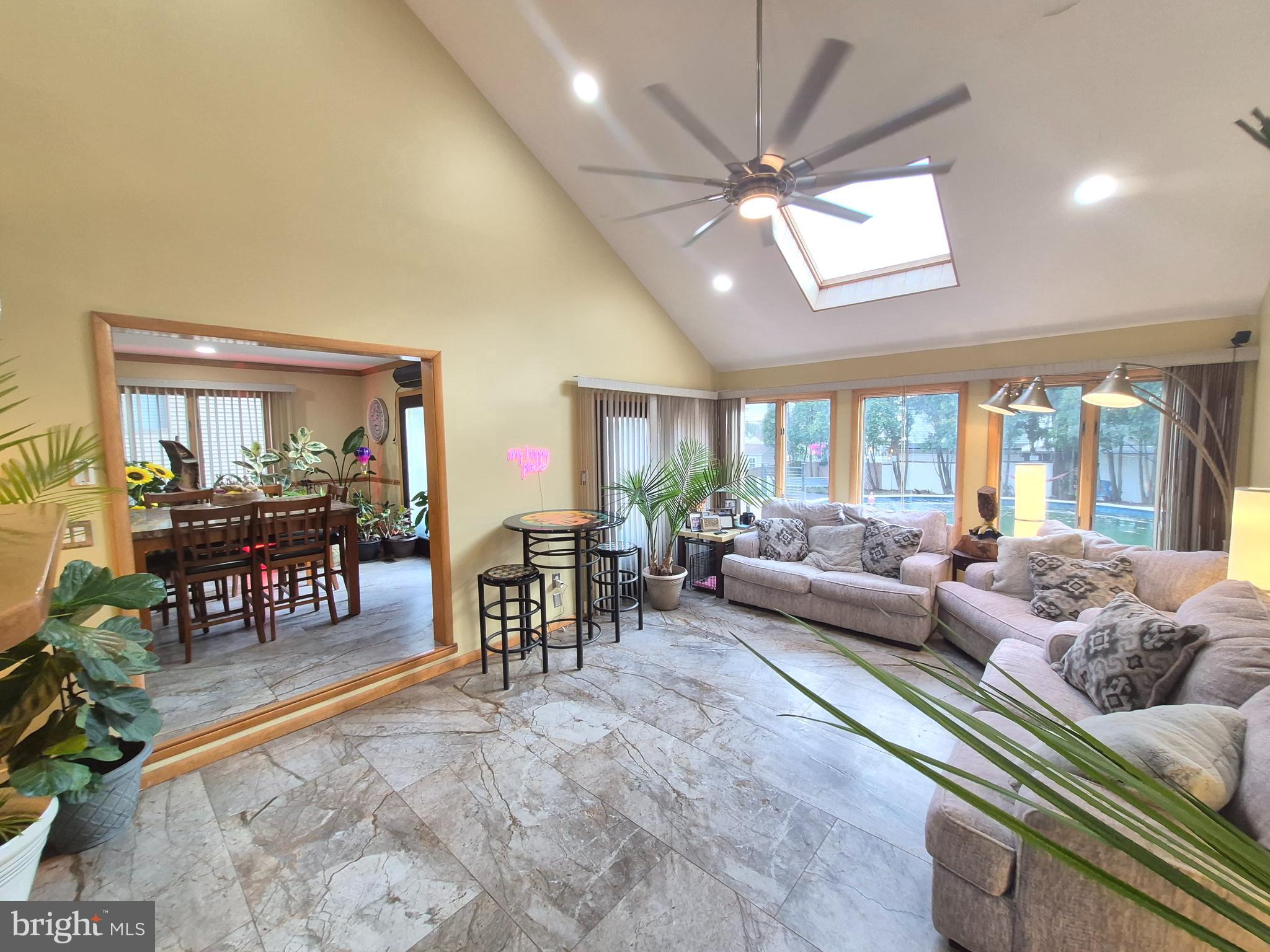 BUSTLETON - Residential