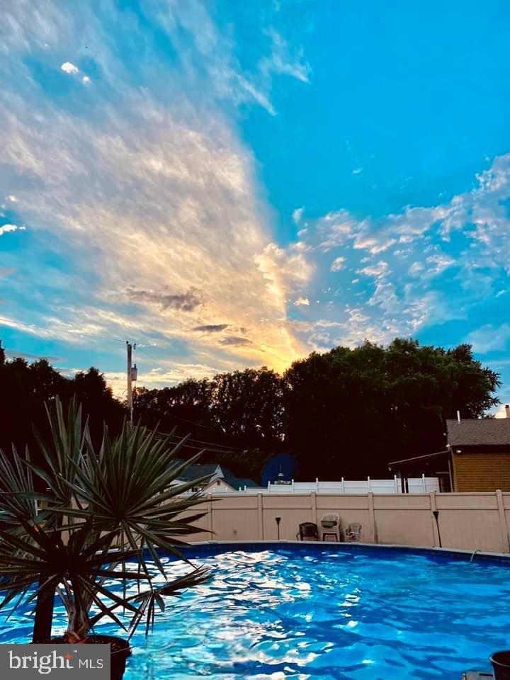 BUSTLETON - Residential