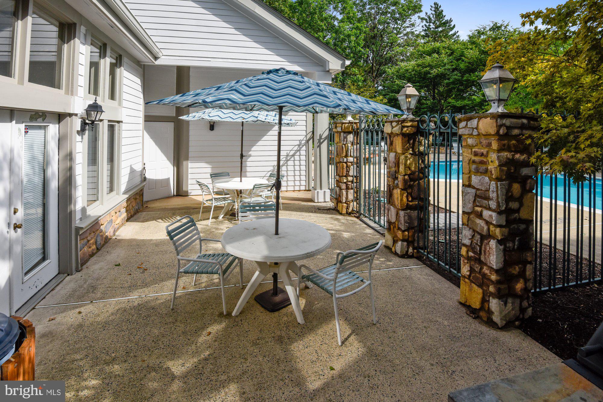 STONECROFT CONDO - Residential