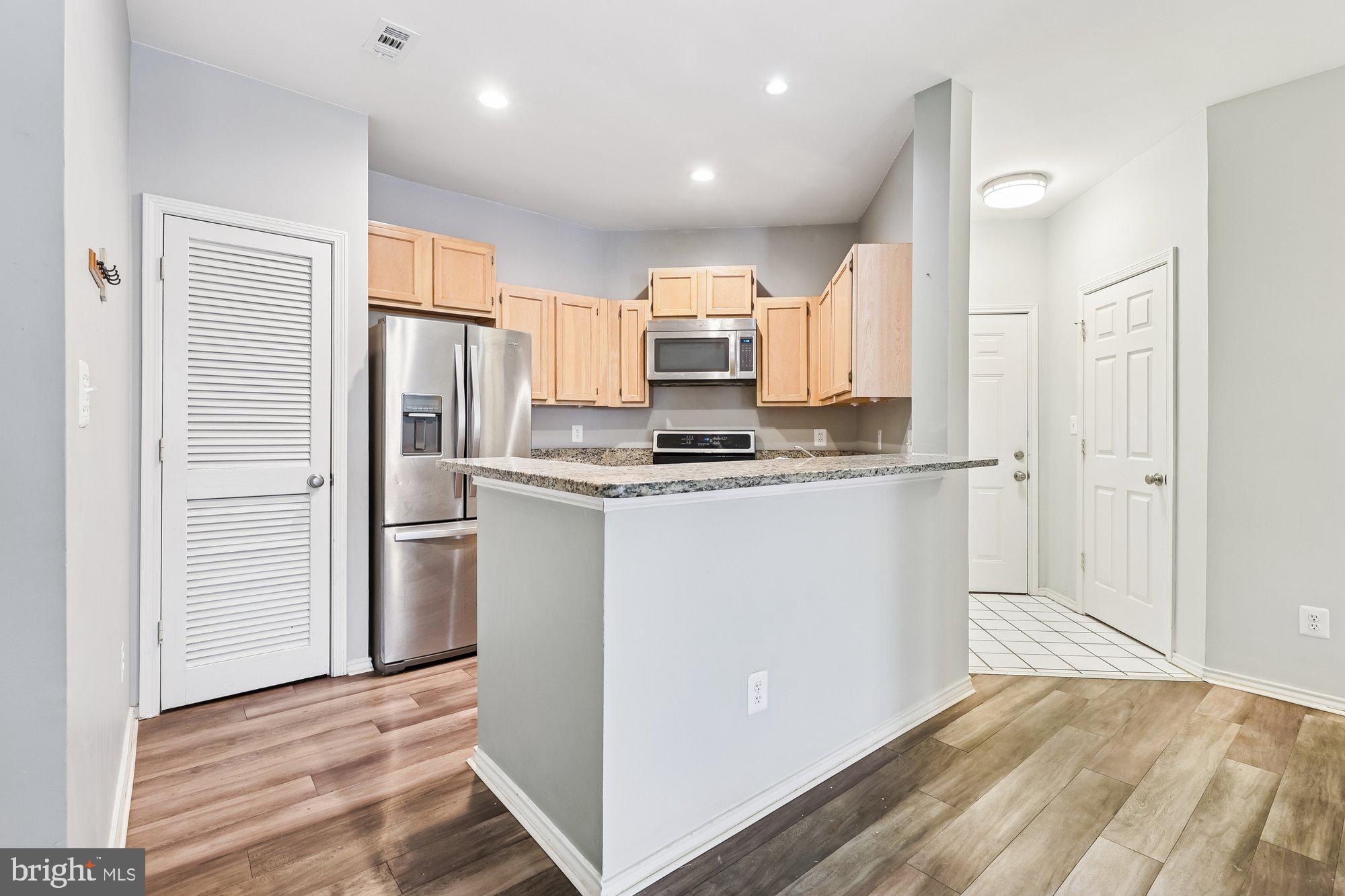 STONECROFT CONDO - Residential