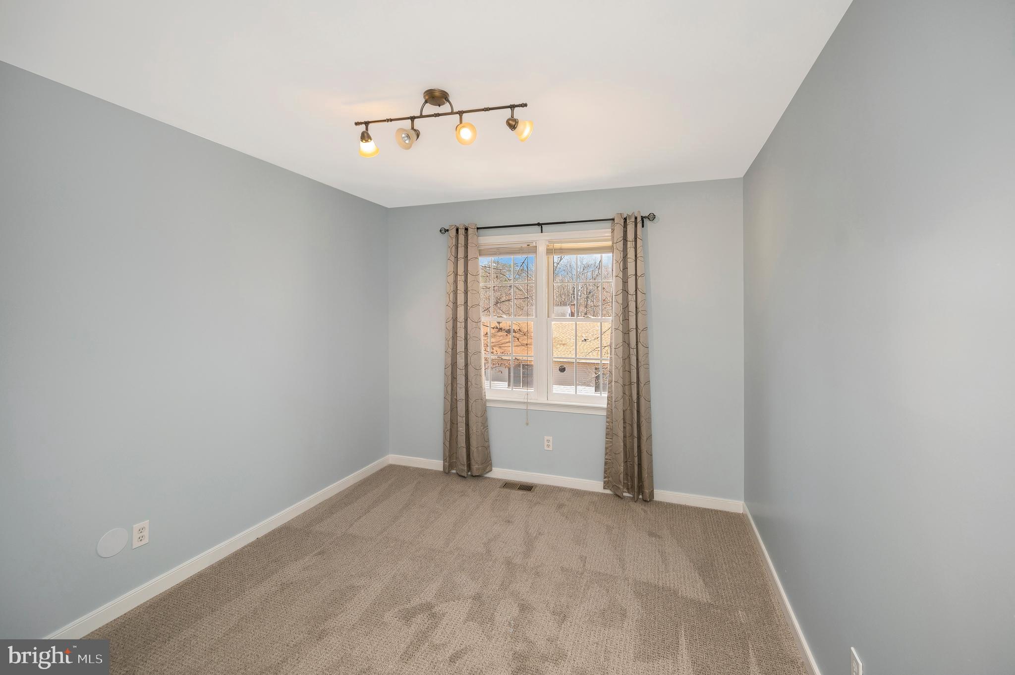 SMOKETREE - Residential