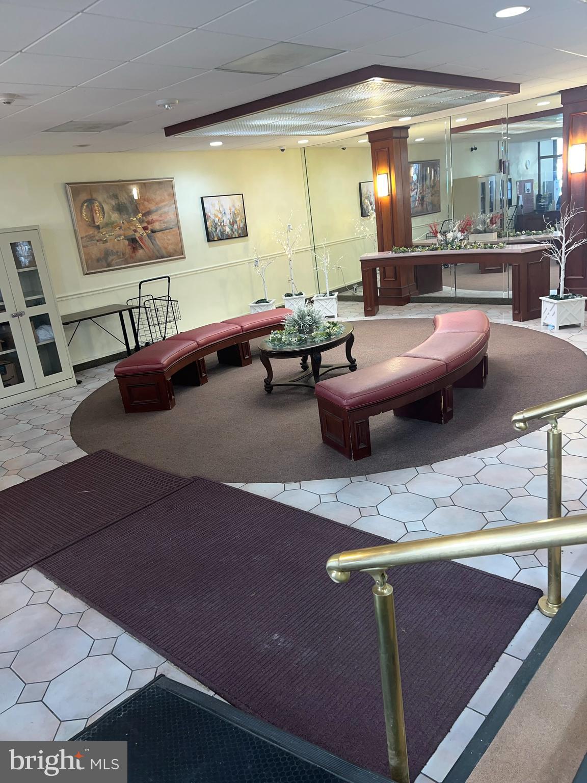 PIKESVILLE - Residential