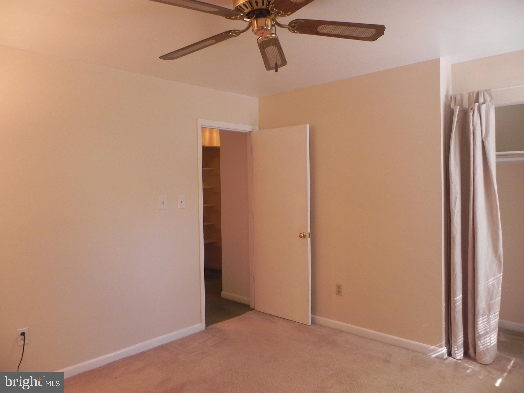 KINGSBRIDGE COURT - Residential Lease