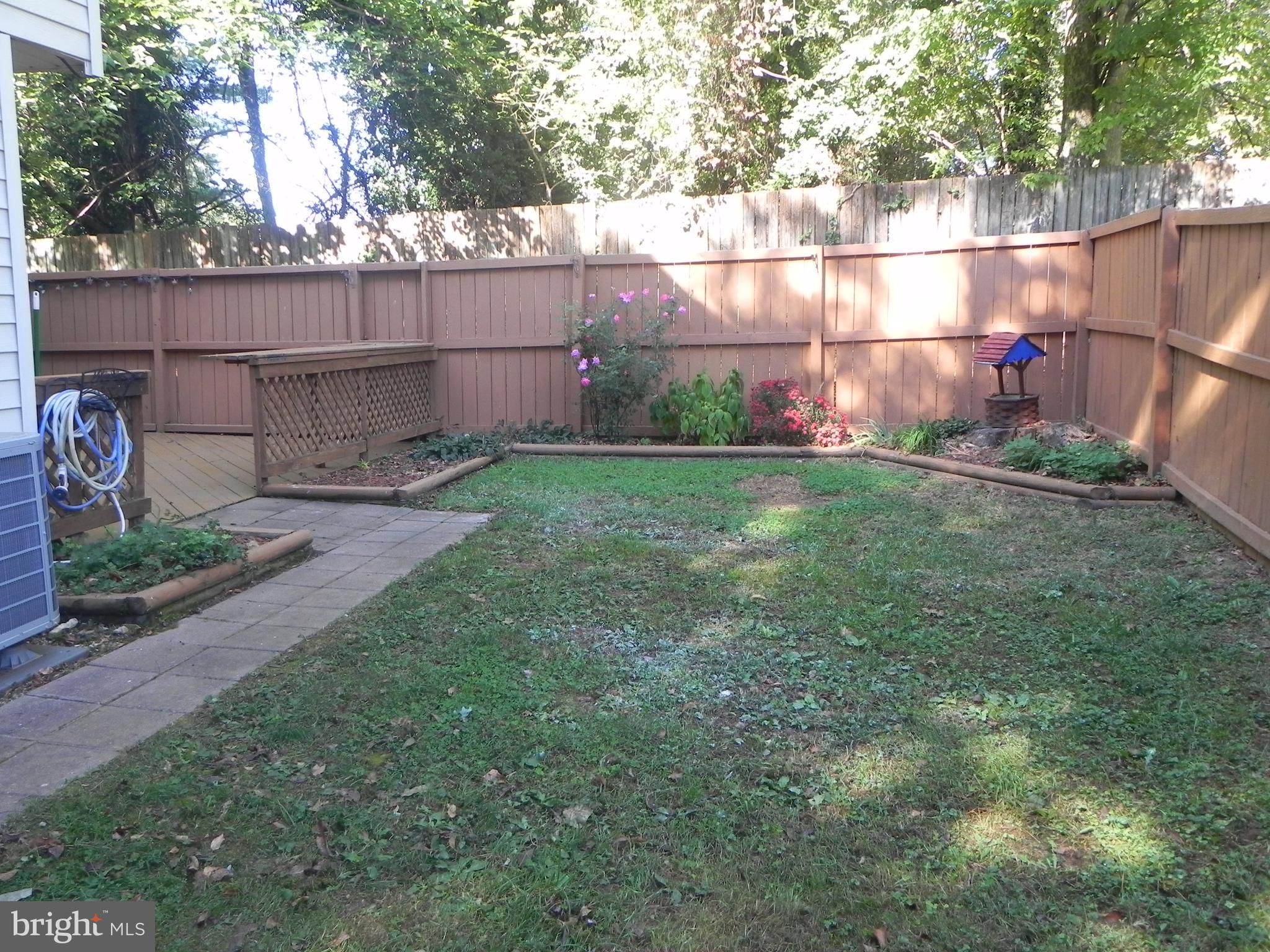 KINGSBRIDGE COURT - Residential Lease