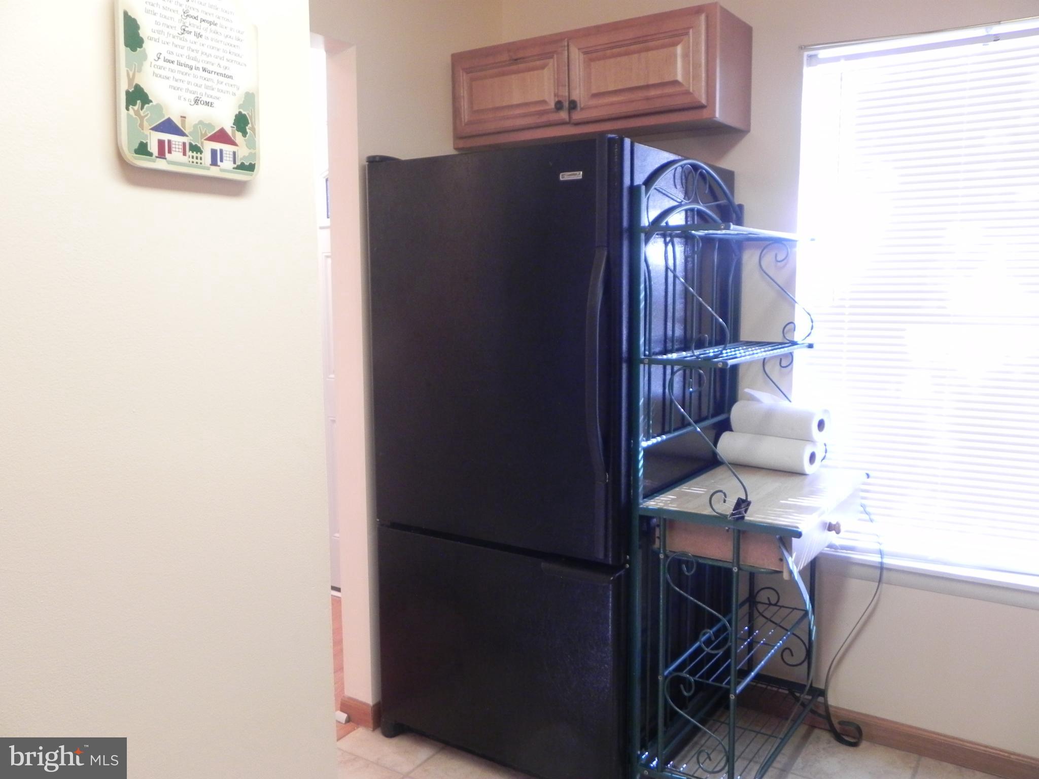 KINGSBRIDGE COURT - Residential Lease