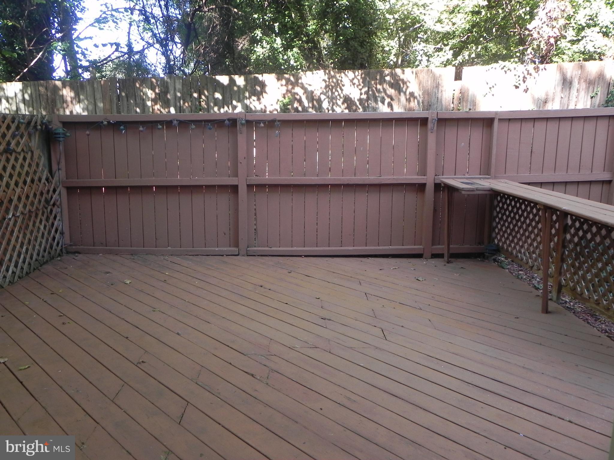 KINGSBRIDGE COURT - Residential Lease