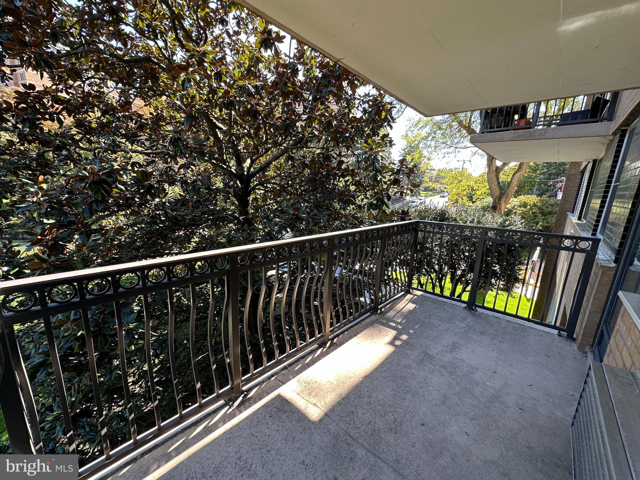 CIRCLE - Residential Lease