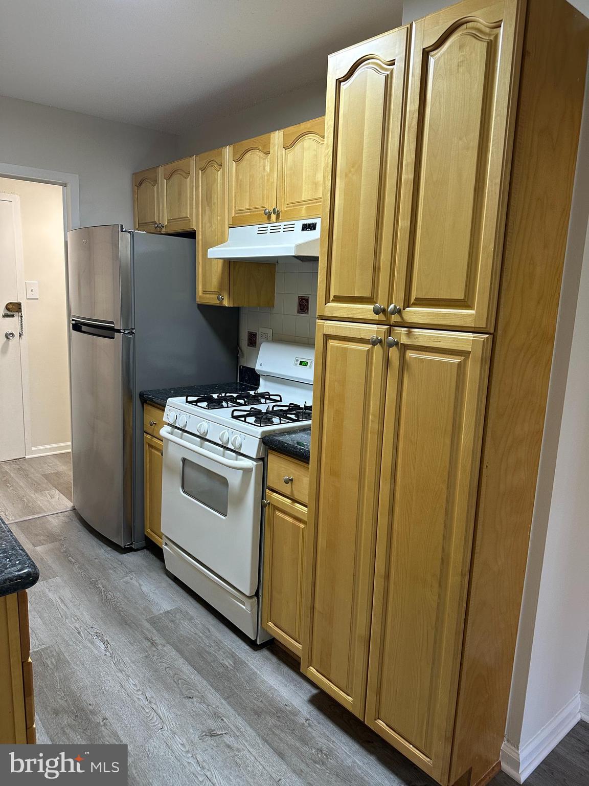 CIRCLE - Residential Lease