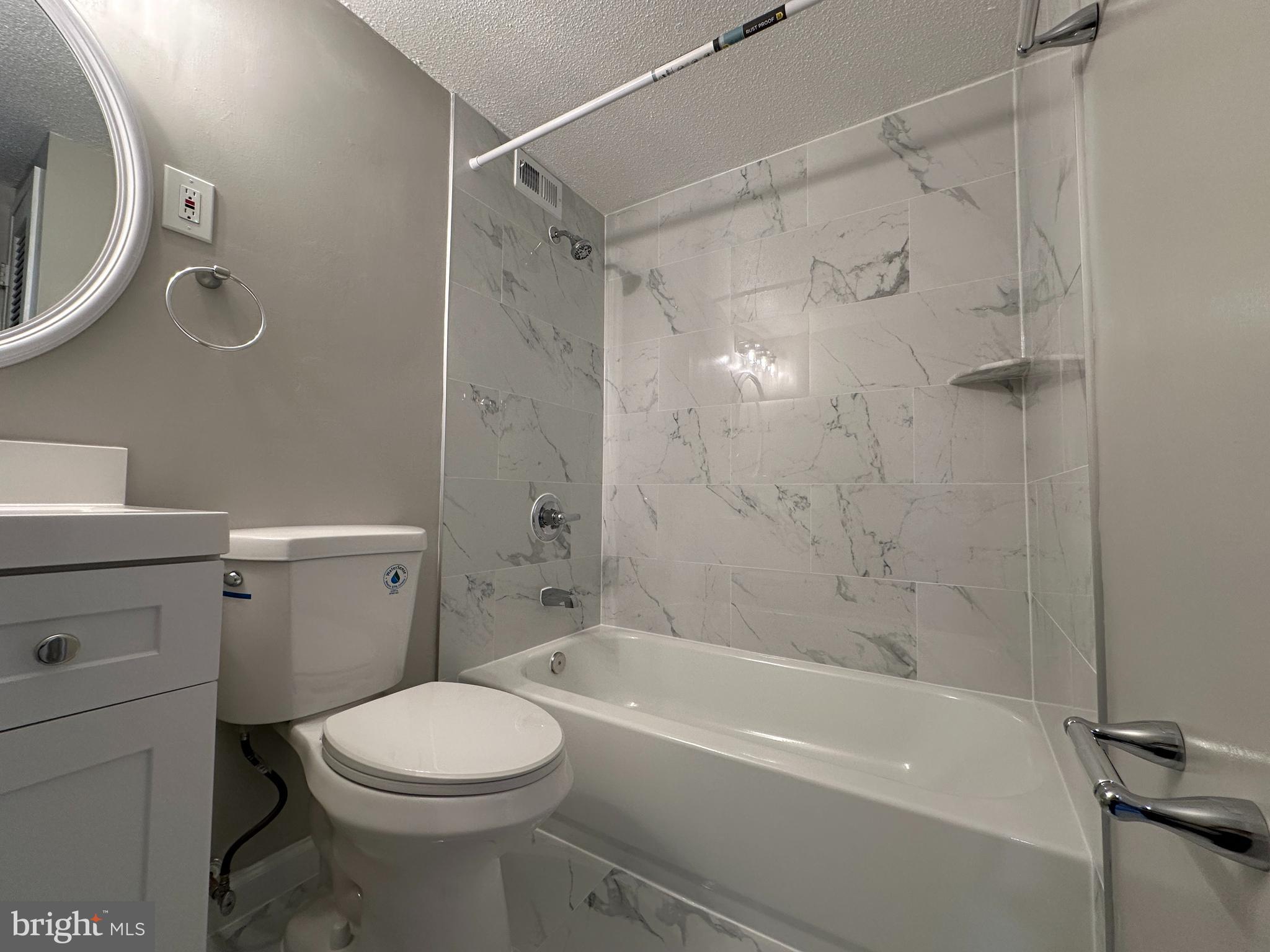 CIRCLE - Residential Lease