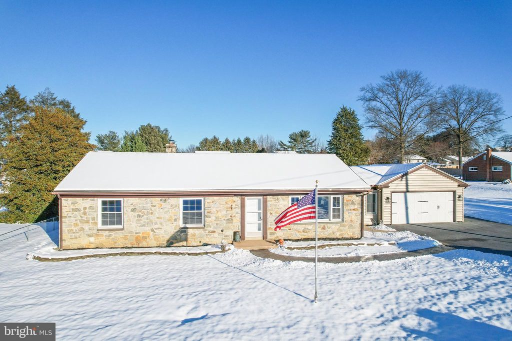 Photo of 149 Hill Street, Mountville, PA 17554 (MLS # PALA2045584)