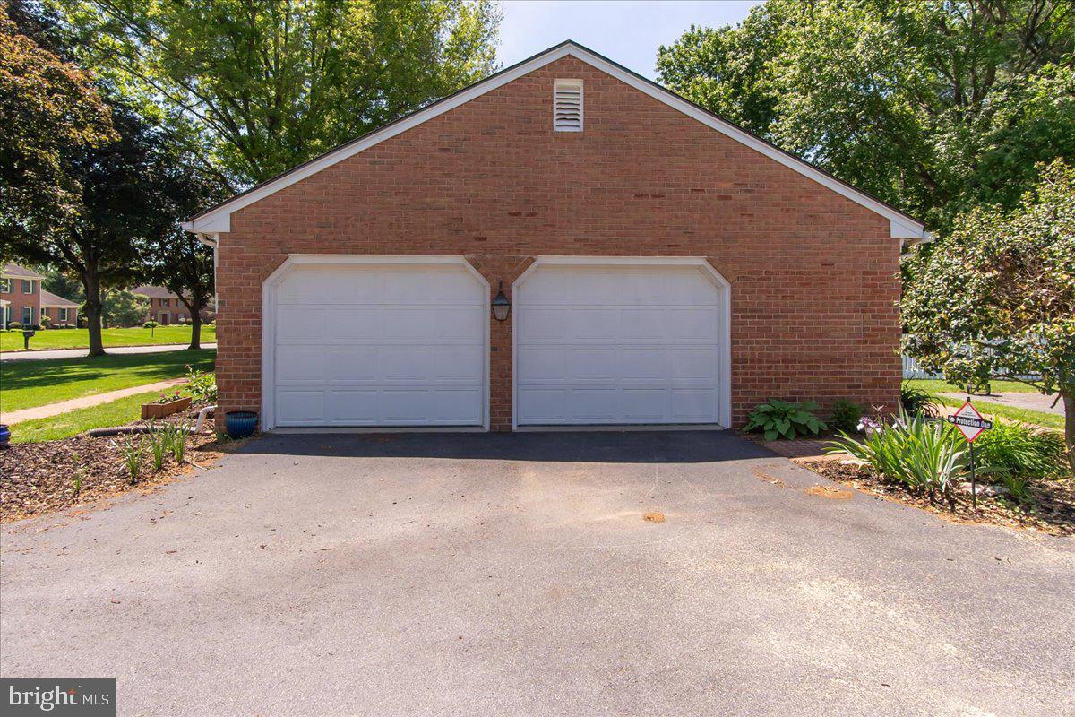 SPRING VALLEY - Residential