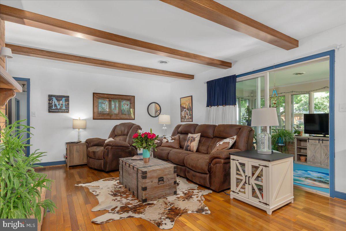 SPRING VALLEY - Residential
