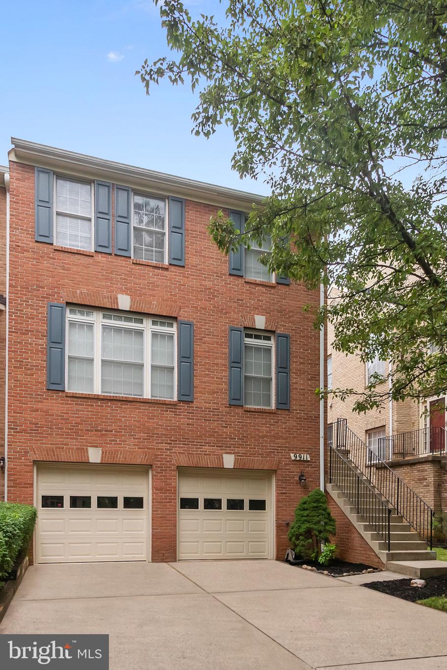 WILLOWS OF POTOMAC - Residential