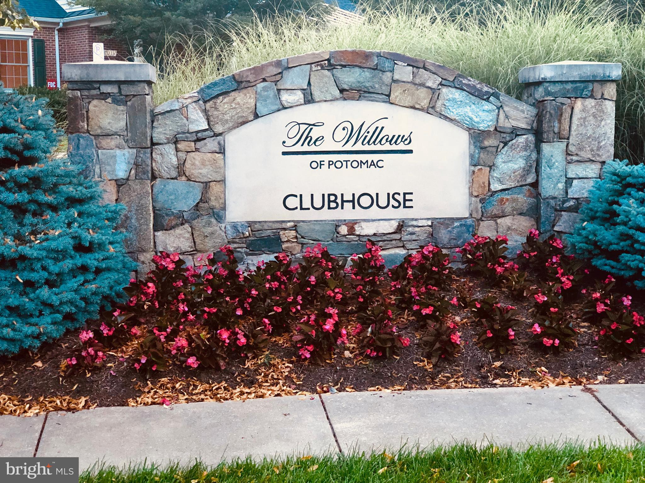 WILLOWS OF POTOMAC - Residential