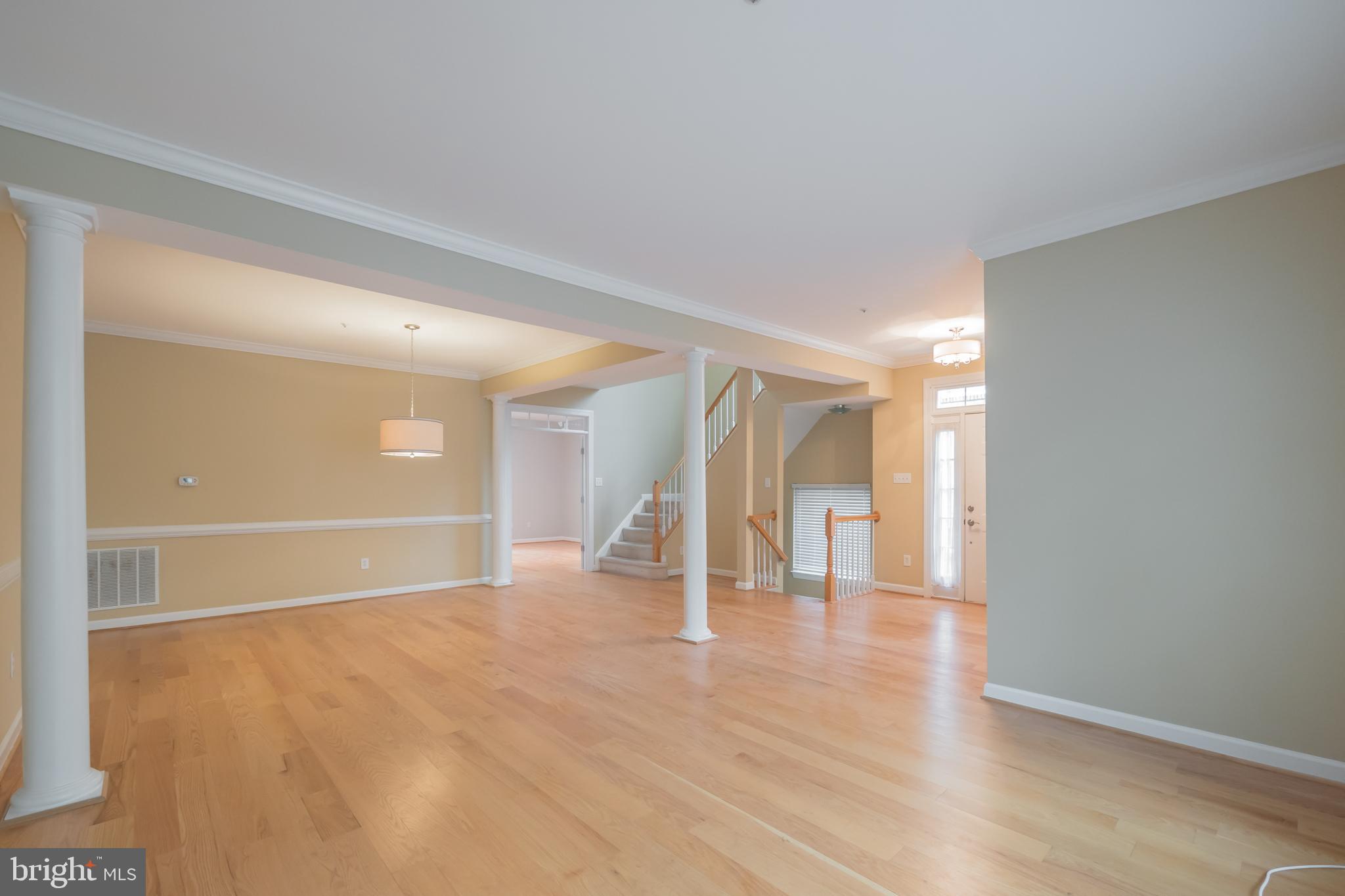 WILLOWS OF POTOMAC - Residential