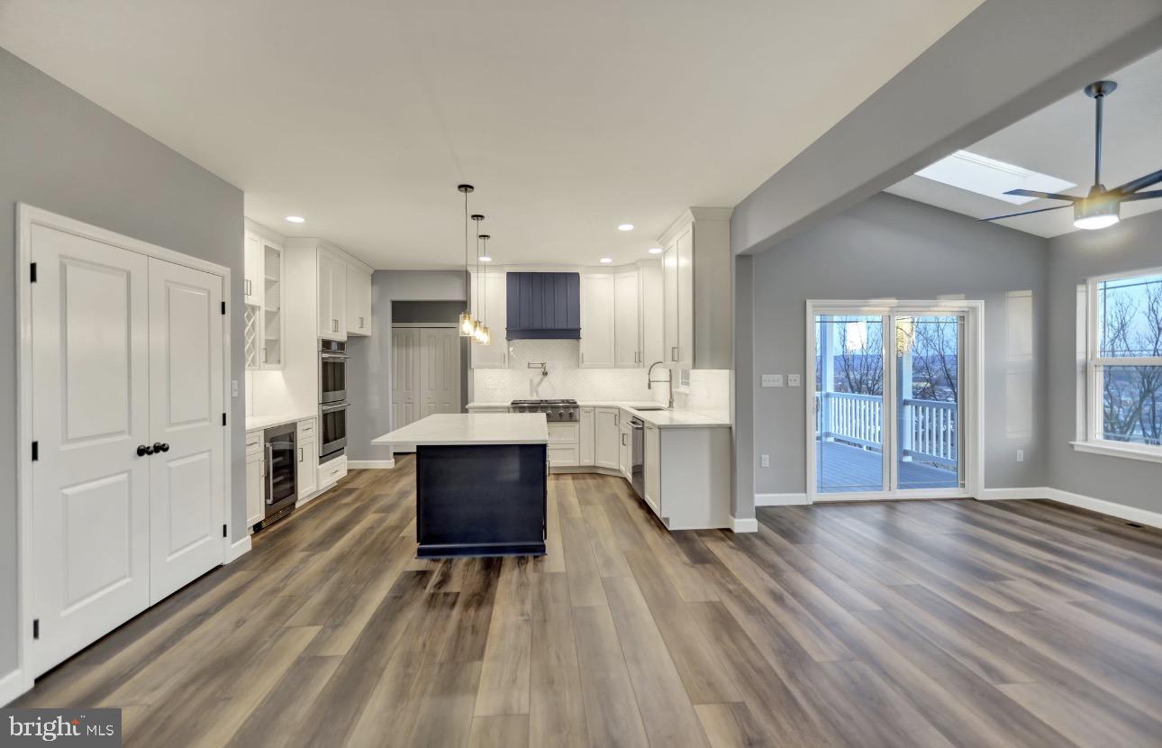 HILL TOP ESTATES - Residential