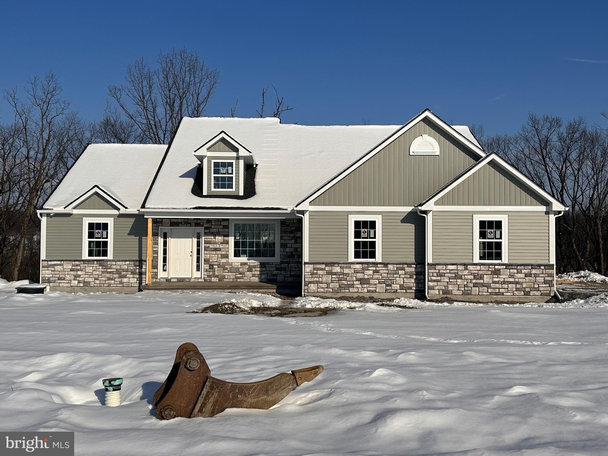 HILL TOP ESTATES - Residential