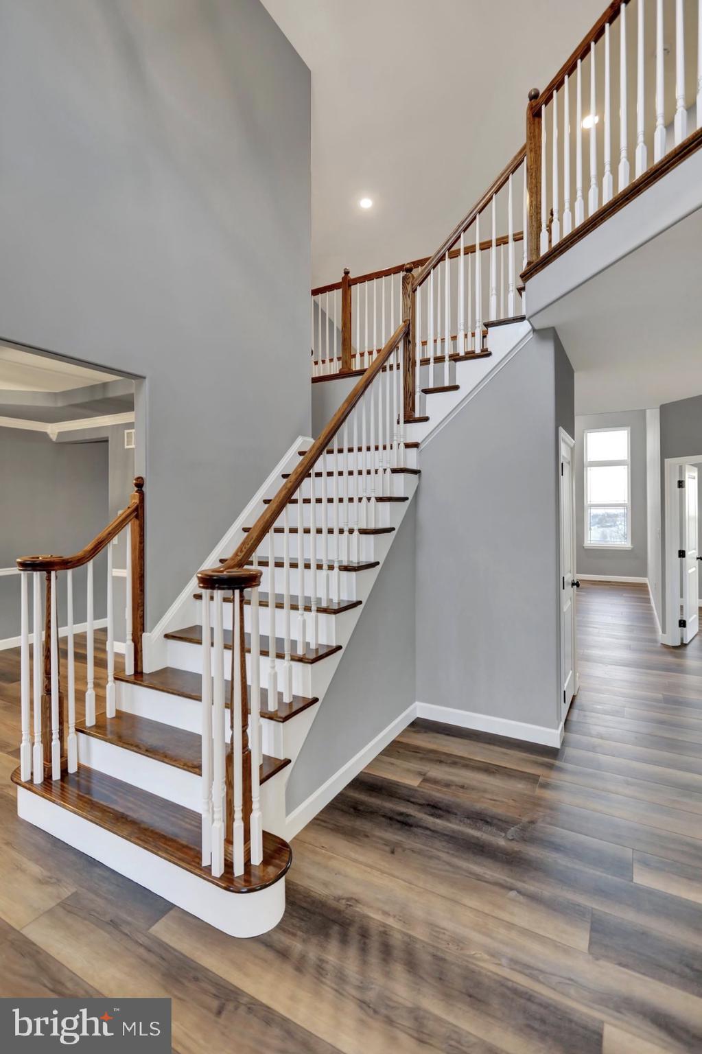 HILL TOP ESTATES - Residential