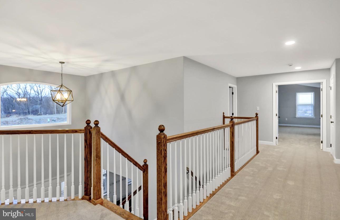 HILL TOP ESTATES - Residential