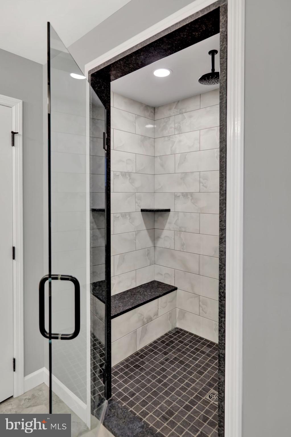 HILL TOP ESTATES - Residential