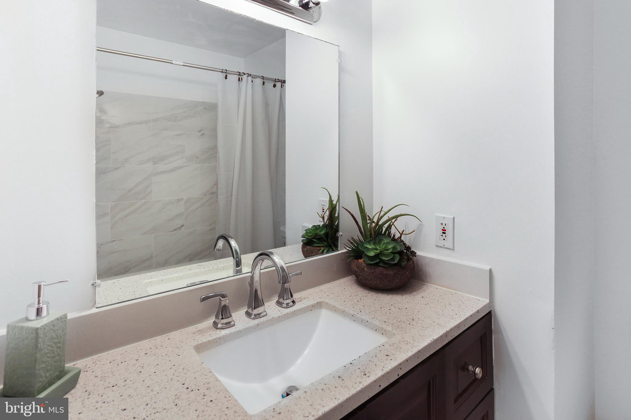 FAIRFAX TOWNE ESTATES - Residential